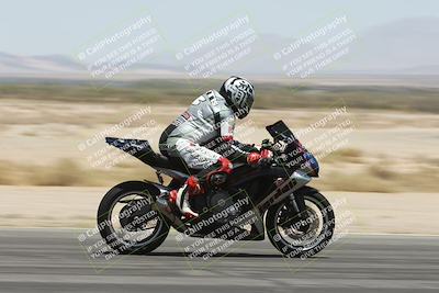 media/May-25-2025-TrackXperience (Sun) [[393a69de75]]/Level 1/Session 5 (Speed Pans)/